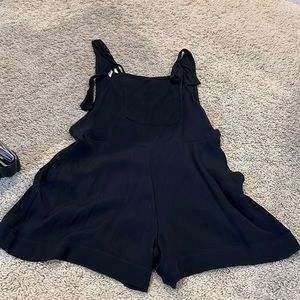 Junior Women’s Black Lightweight Romper